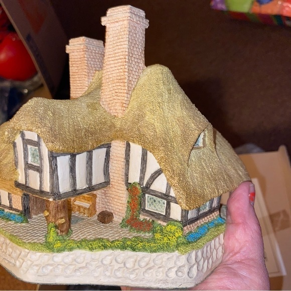 1991 David Winter “Moonlight Haven” English Cottage is handmade, hand-painted. - Picture 4 of 16